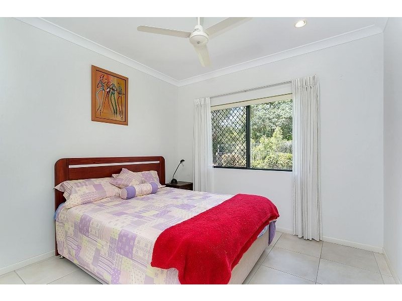 1 Charnley Avenue, Bentley Park QLD 4869