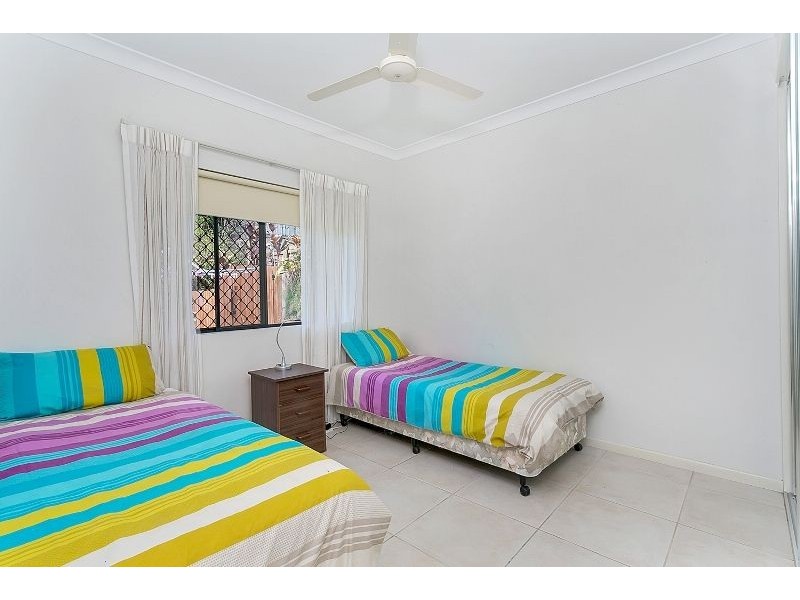 1 Charnley Avenue, Bentley Park QLD 4869