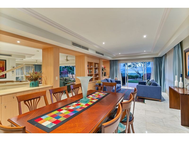 4 The Peak, Brinsmead QLD 4870