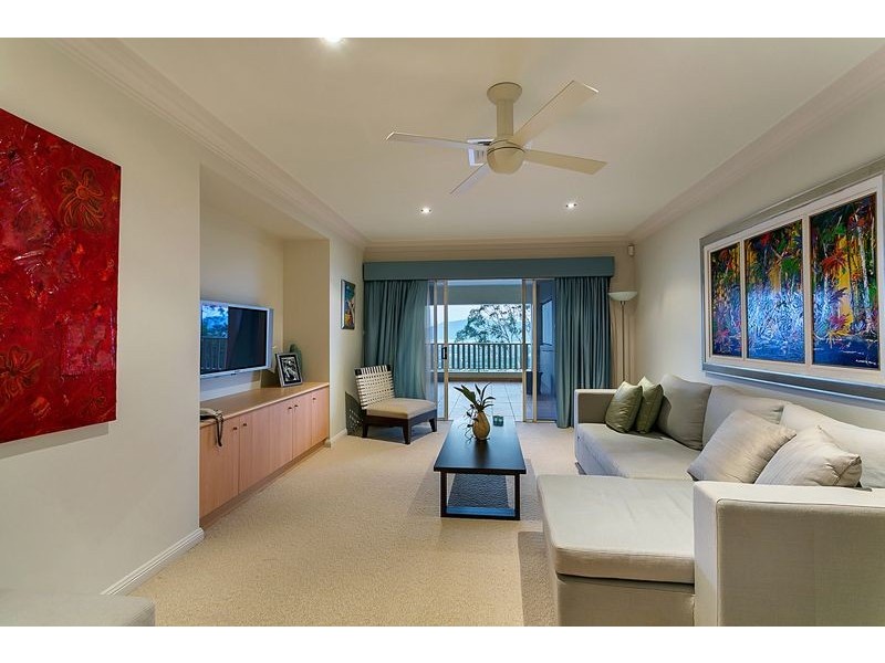 4 The Peak, Brinsmead QLD 4870