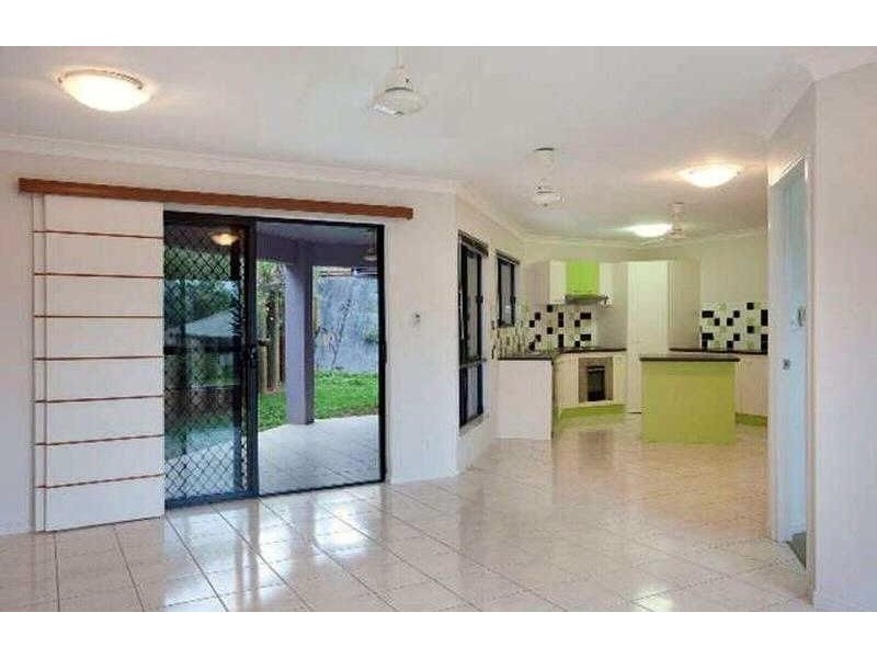 15 Starr Close, Bentley Park QLD 4869