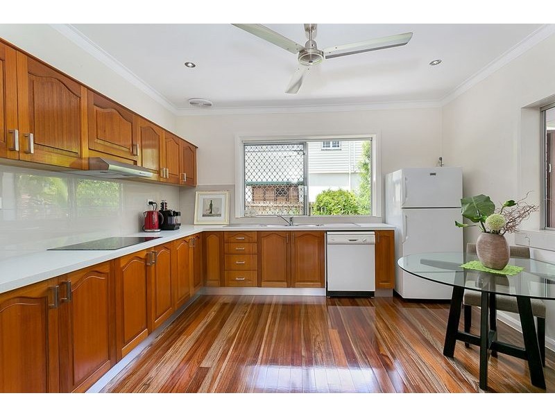 9 Mona Street, Whitfield QLD 4870