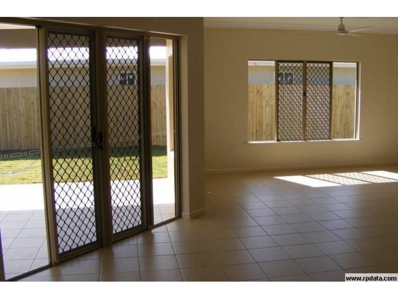 15 Allanton Link, Trinity Park QLD 4879