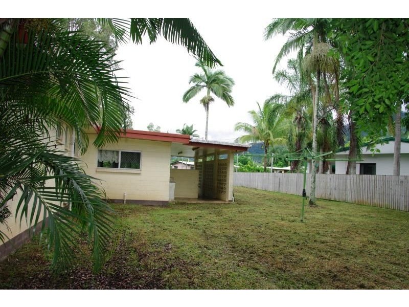 1/4 Kurruk Close, White Rock QLD 4868