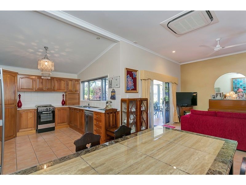 16 Barnes Street, Earlville QLD 4870