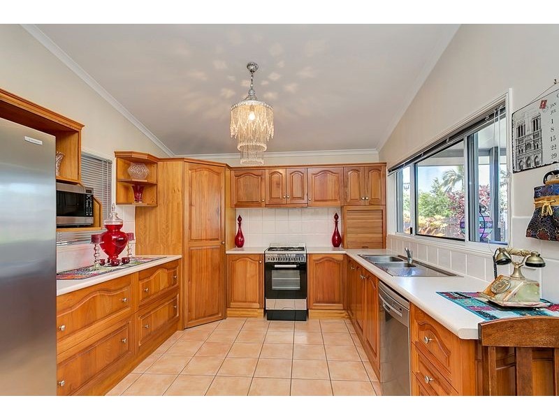 16 Barnes Street, Earlville QLD 4870