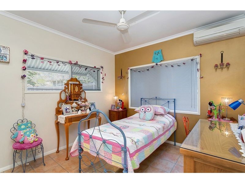 16 Barnes Street, Earlville QLD 4870