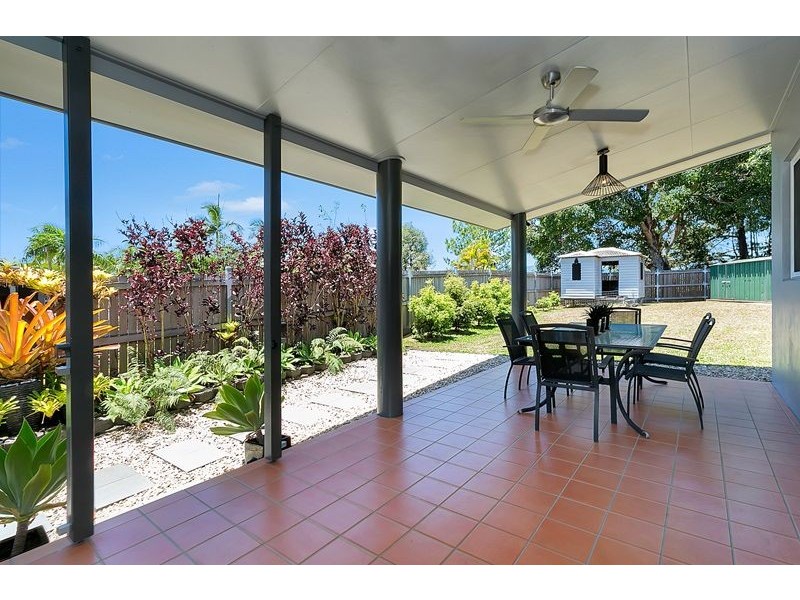 16 Barnes Street, Earlville QLD 4870