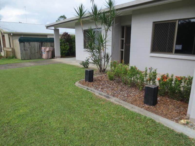 11 Serissa Street, Mooroobool QLD 4870