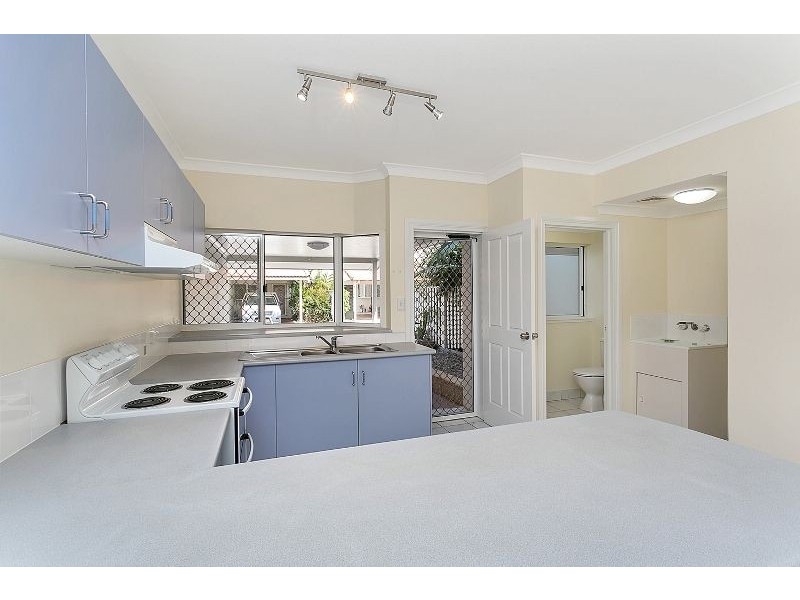 11/14 Grantala Street, Manoora QLD 4870