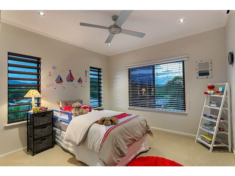 69 McFarlane Drive, Kanimbla QLD 4870