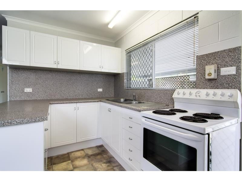 11 Norris Street, Whitfield QLD 4870