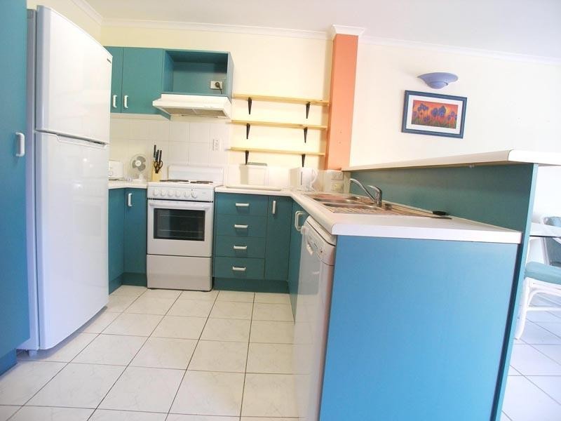 20/1 Poinciana Street, Holloways Beach QLD 4878