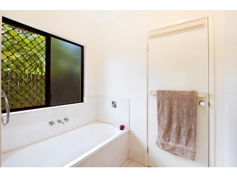 108 Callaghan Street, Mooroobool QLD 4870