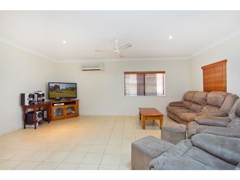 34 Waterlilly St, Kewarra Beach QLD 4879