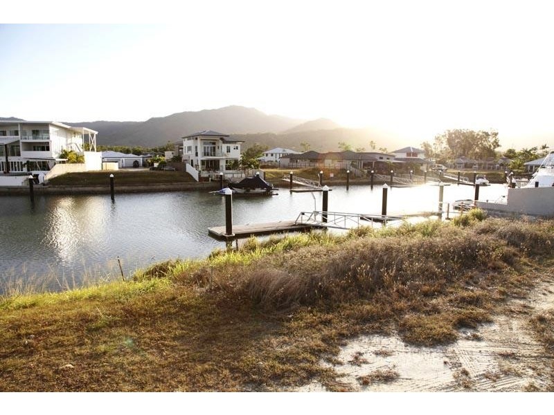 11 Brindabella Quay, Trinity Park QLD 4879