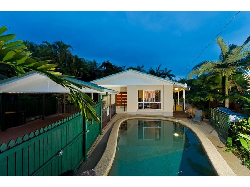 7 Cassandra Close, Mooroobool QLD 4870