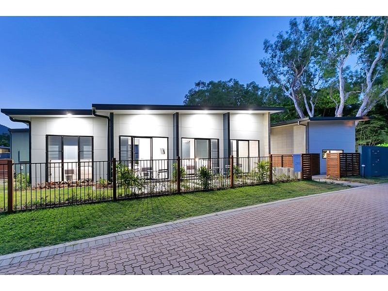 4/23-33 Upolu Esplanade, Clifton Beach QLD 4879