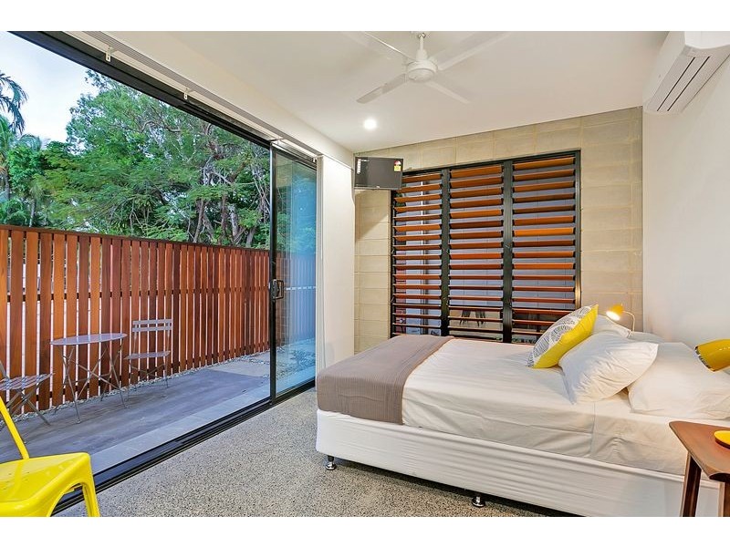 4/23-33 Upolu Esplanade, Clifton Beach QLD 4879
