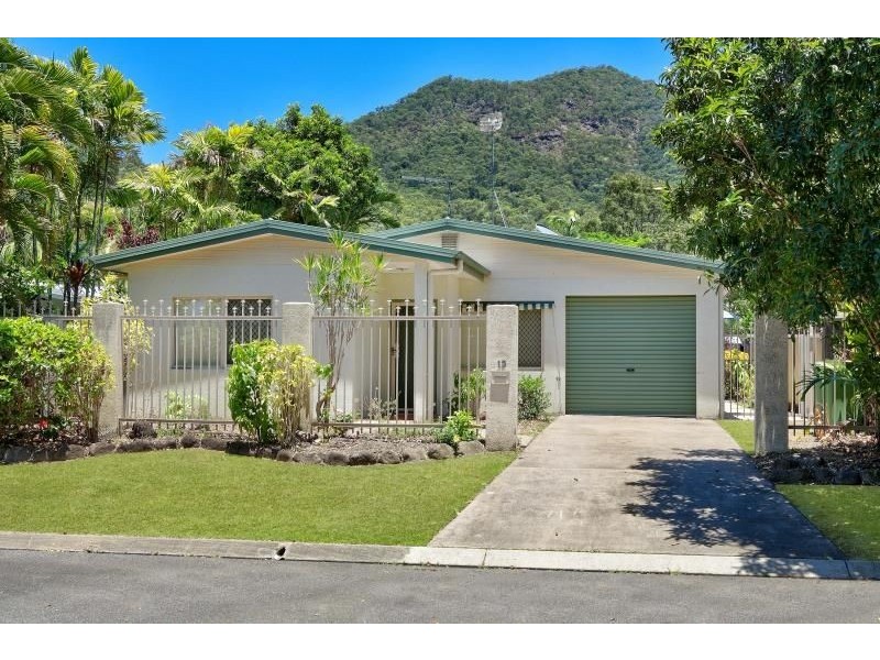 15 Toolong Close, Smithfield QLD 4878