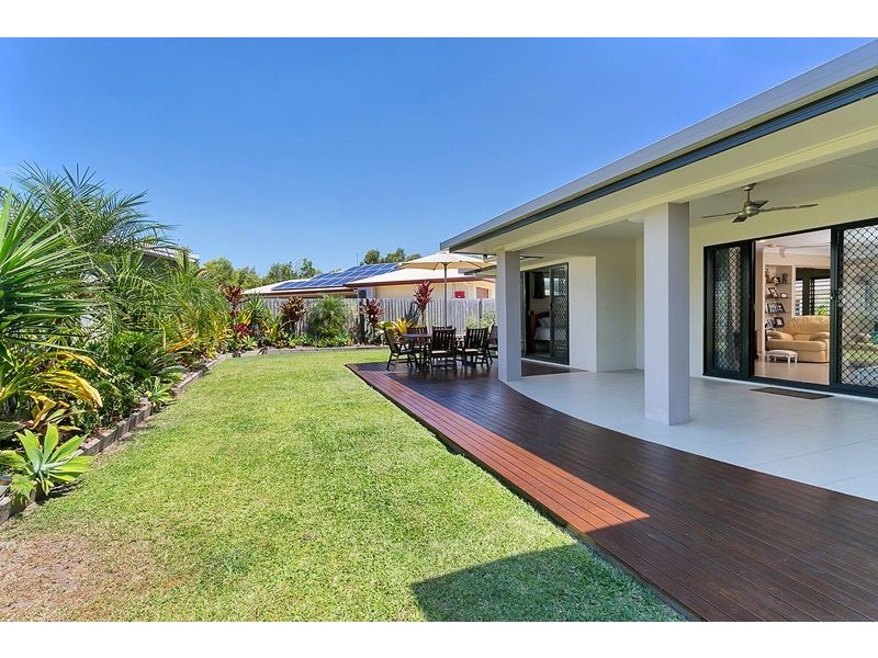 6 Icefire Quay, Trinity Park QLD 4879