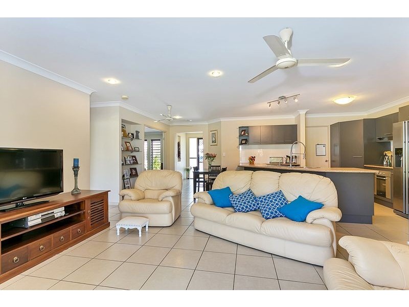 6 Icefire Quay, Trinity Park QLD 4879