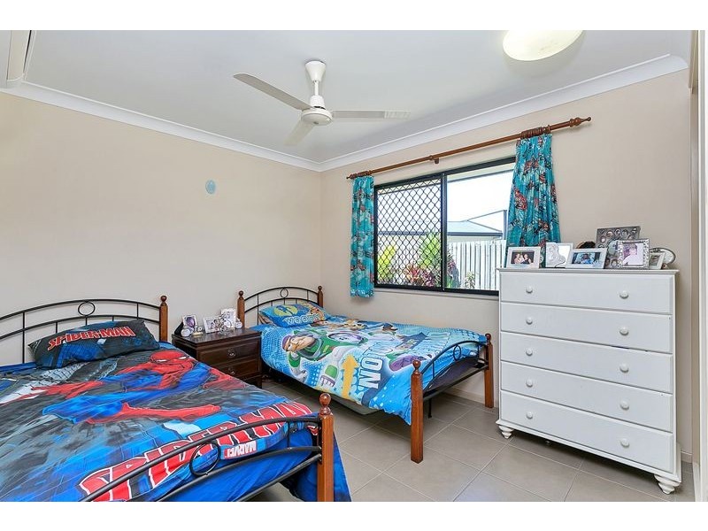 6 Icefire Quay, Trinity Park QLD 4879