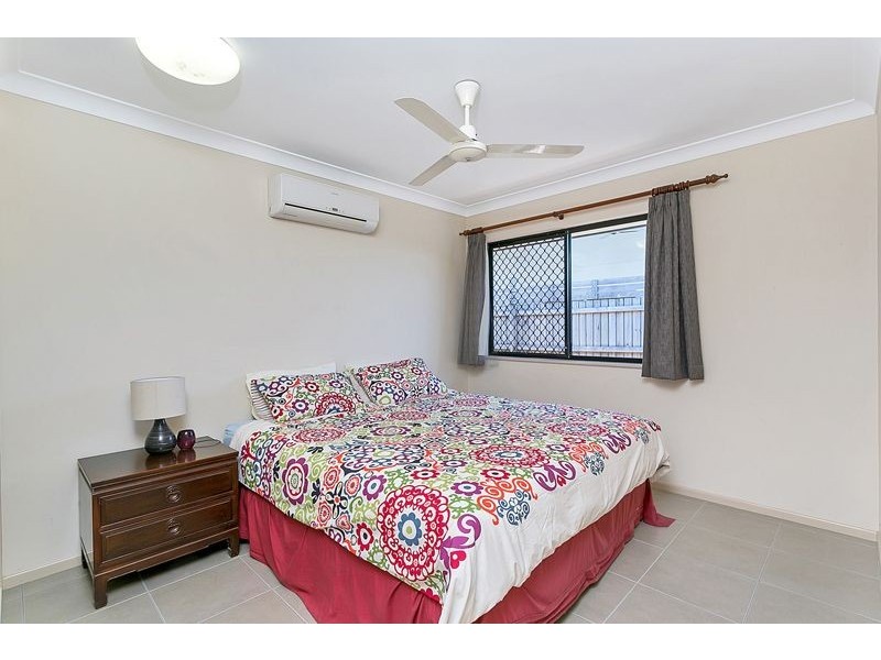 6 Icefire Quay, Trinity Park QLD 4879