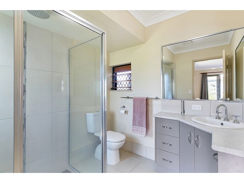 6 Icefire Quay, Trinity Park QLD 4879