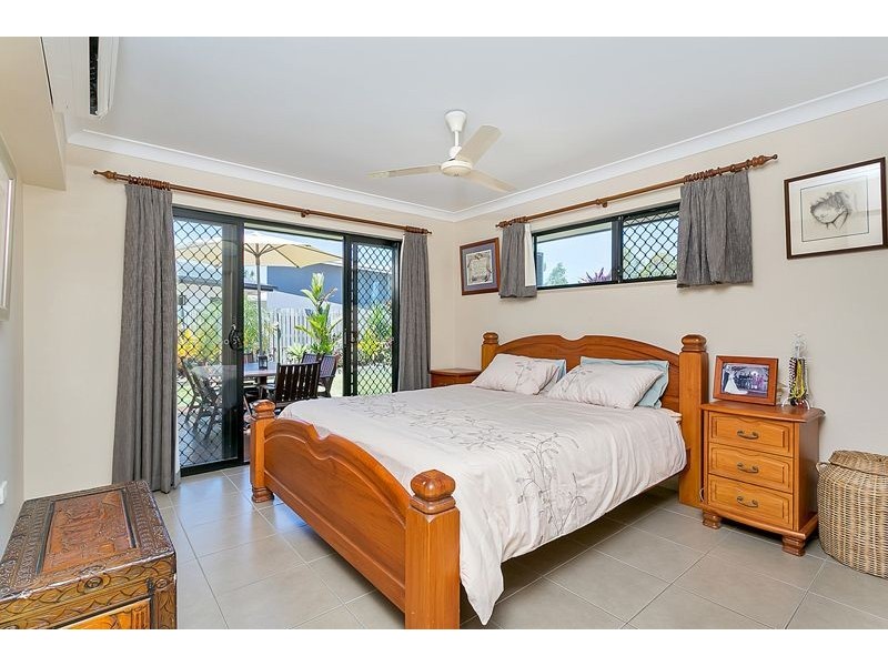 6 Icefire Quay, Trinity Park QLD 4879