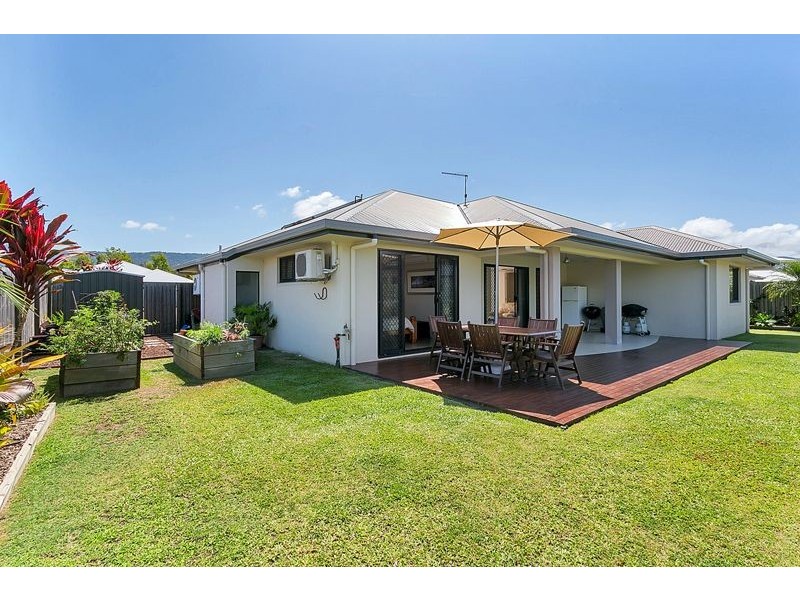 6 Icefire Quay, Trinity Park QLD 4879