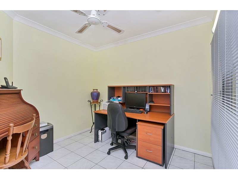 78 Callum Street, Mooroobool QLD 4870