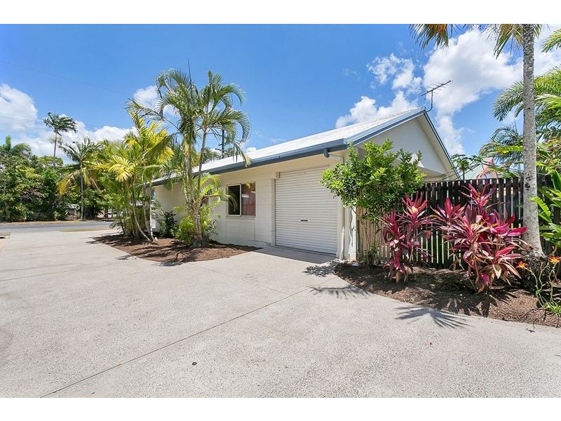 22 Clarke Street, Manunda QLD 4870