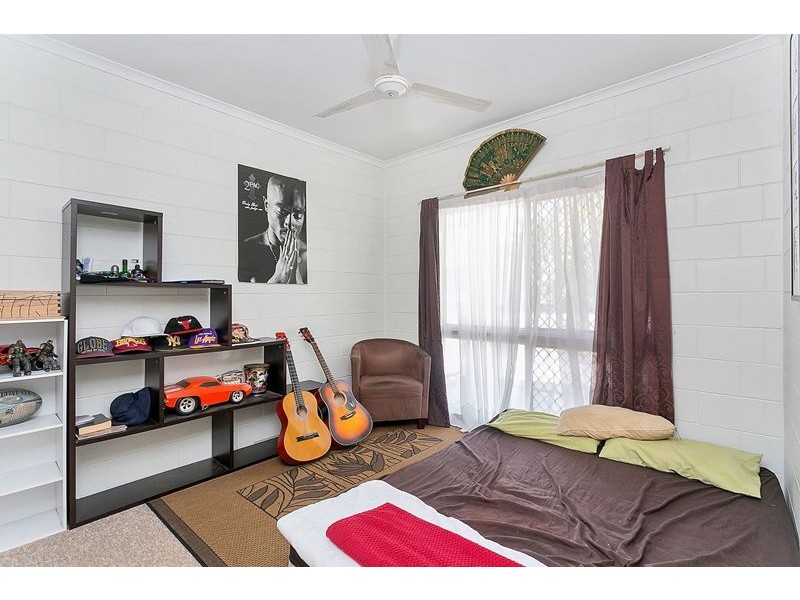 22 Clarke Street, Manunda QLD 4870