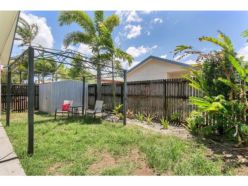 22 Clarke Street, Manunda QLD 4870