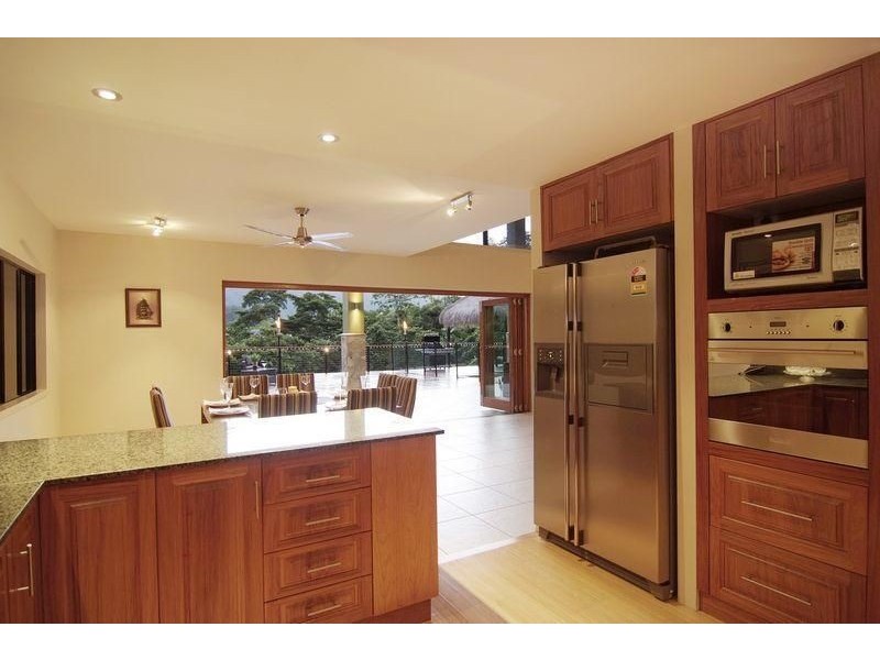 13 Springmeadow Close, Brinsmead QLD 4870