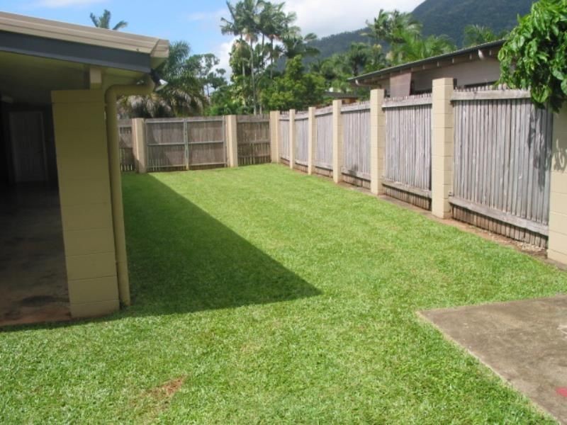 17 Tamba Street, Bayview Heights QLD 4868