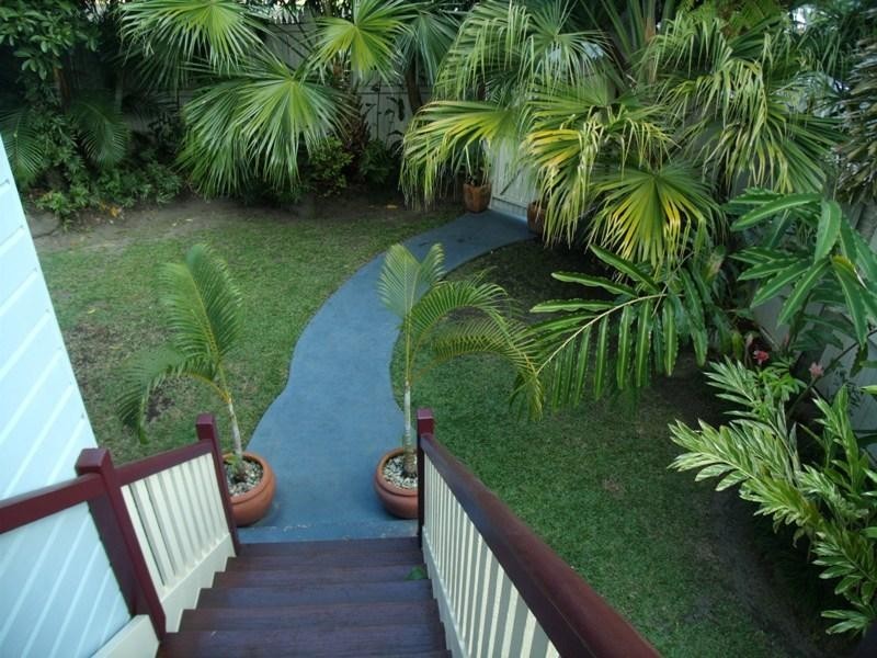 307 Pease Street, Edge Hill QLD 4870