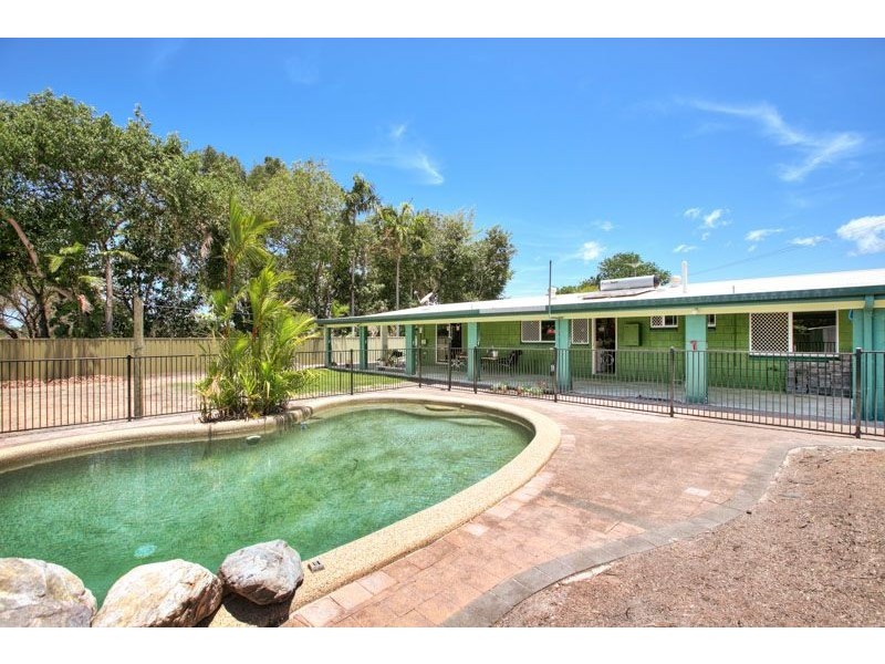 20 Lesley Street, Smithfield QLD 4878