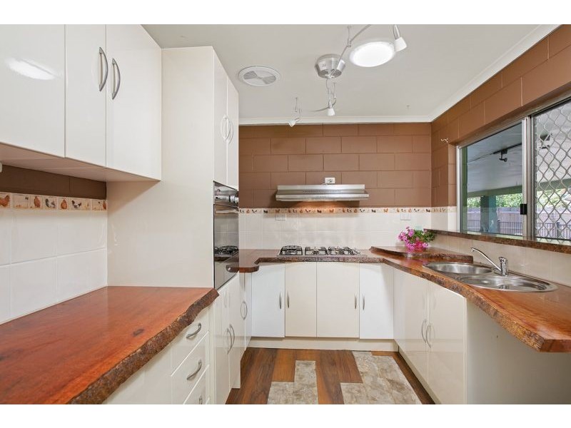 20 Lesley Street, Smithfield QLD 4878