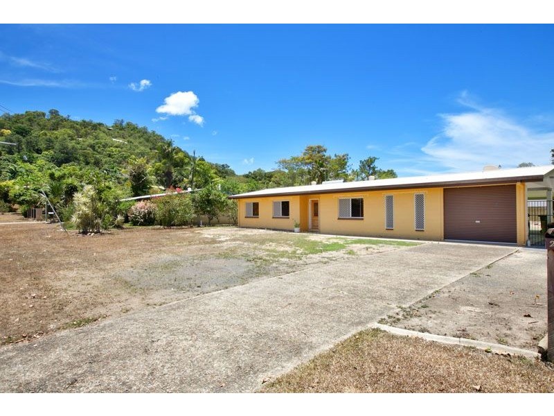 20 Lesley Street, Smithfield QLD 4878