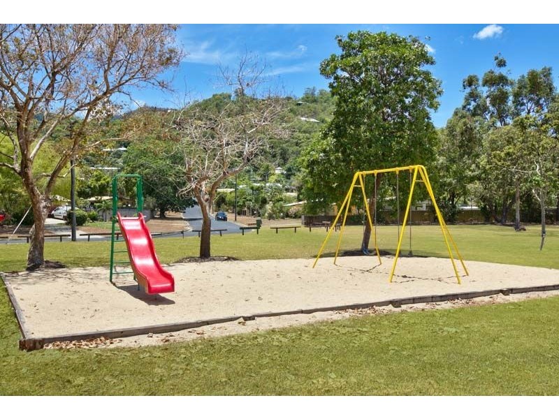 20 Lesley Street, Smithfield QLD 4878