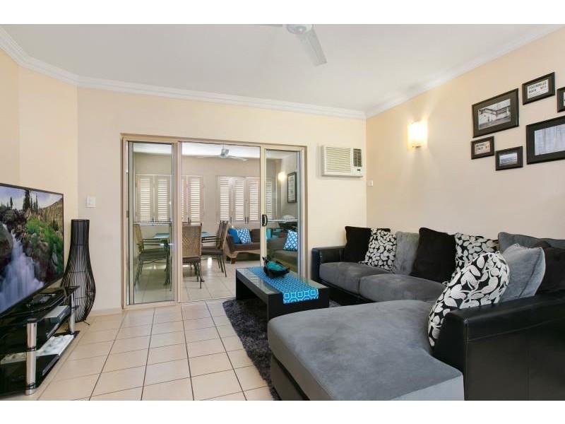 303/2 Centenary Close, Manoora QLD 4870