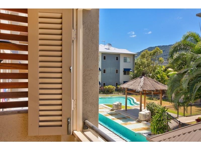303/2 Centenary Close, Manoora QLD 4870