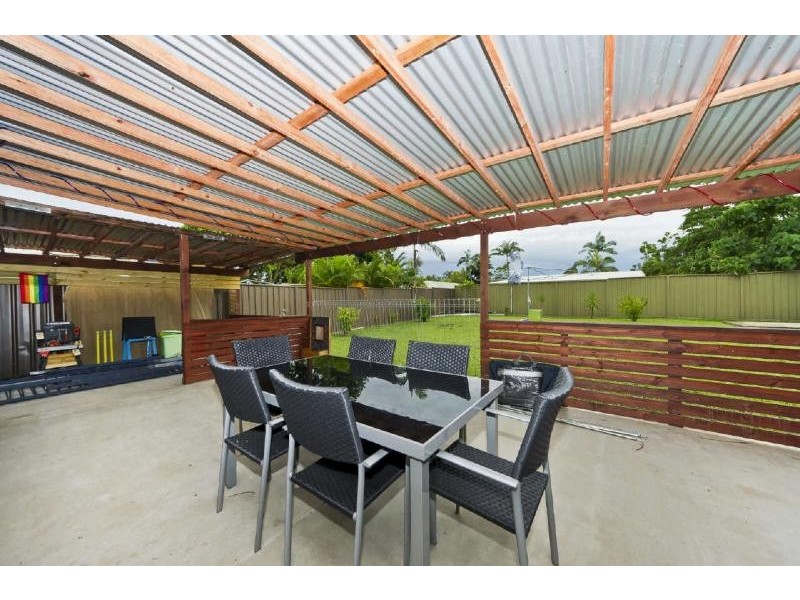 35 Roberts Road, Bentley Park QLD 4869