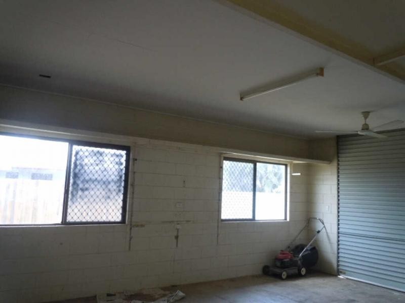 13 Coleus Court, Mooroobool QLD 4870