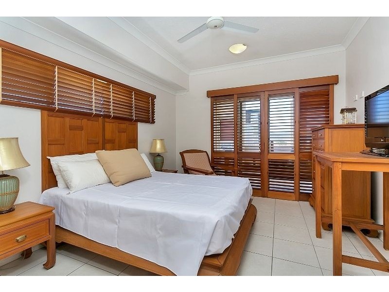 17/79 Spence Street, Cairns City QLD 4870