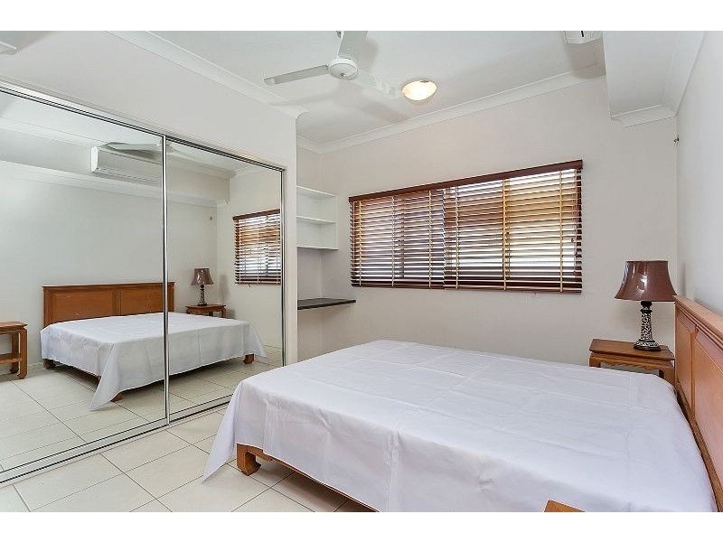 17/79 Spence Street, Cairns City QLD 4870