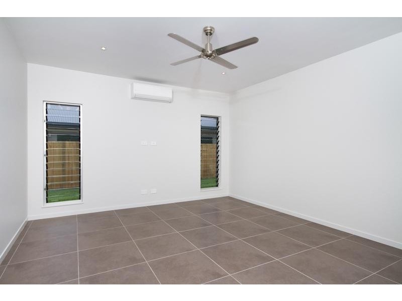 16 Parrot Close, Kanimbla QLD 4870