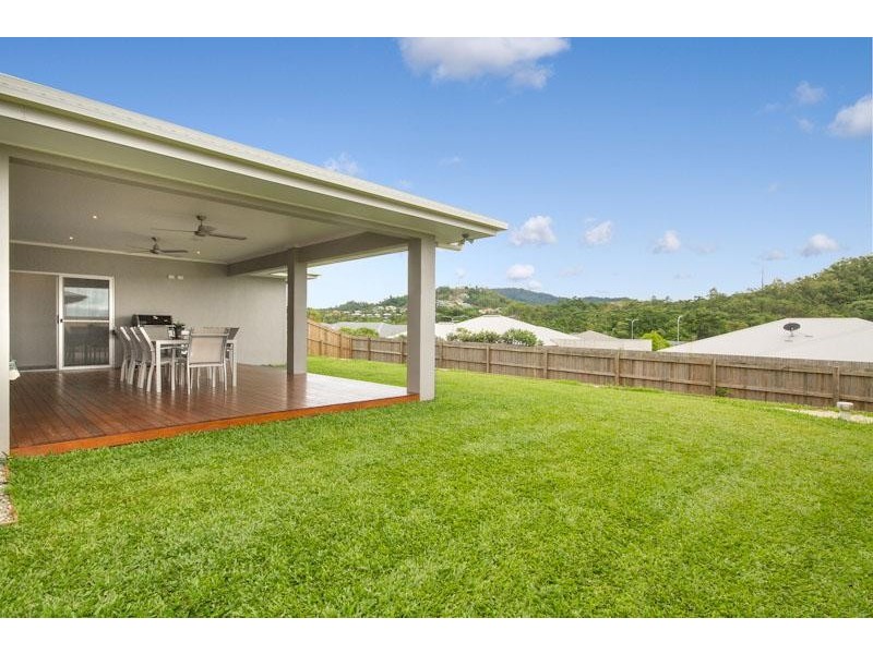 16 Parrot Close, Kanimbla QLD 4870
